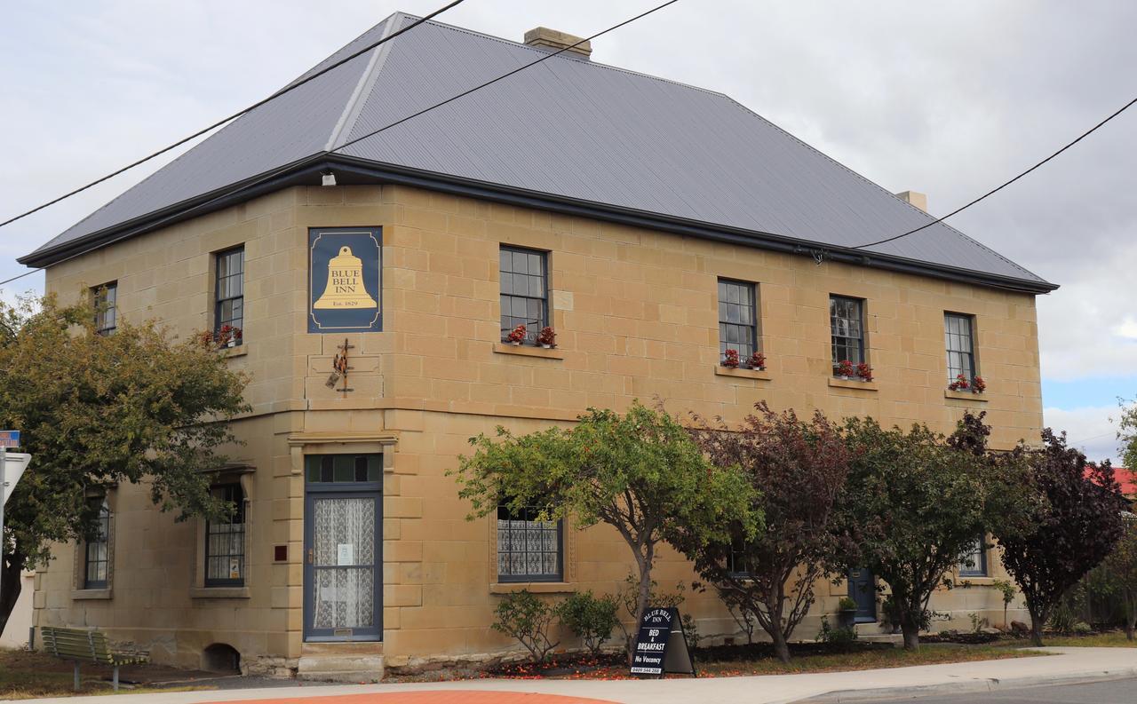 Sorell Blue Bell Inn מראה חיצוני תמונה